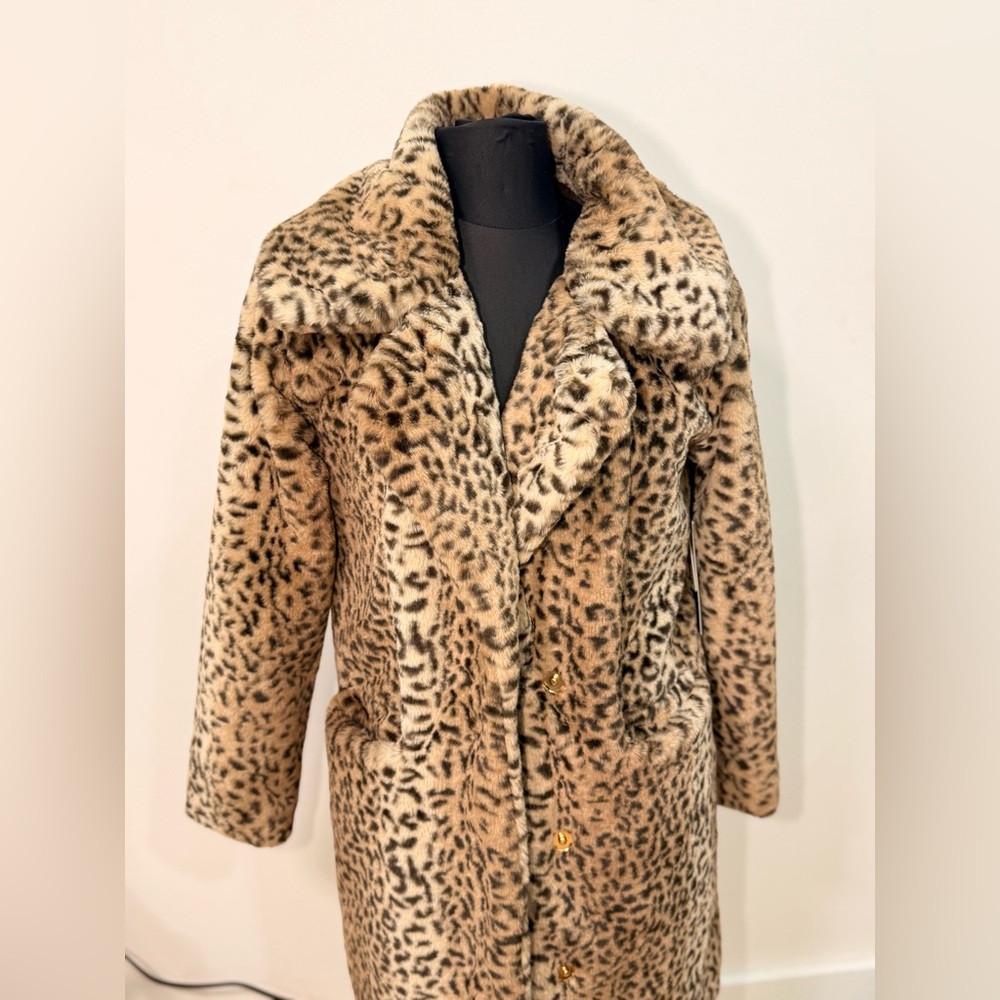 Elegant Leopard Print Teddy Jacket